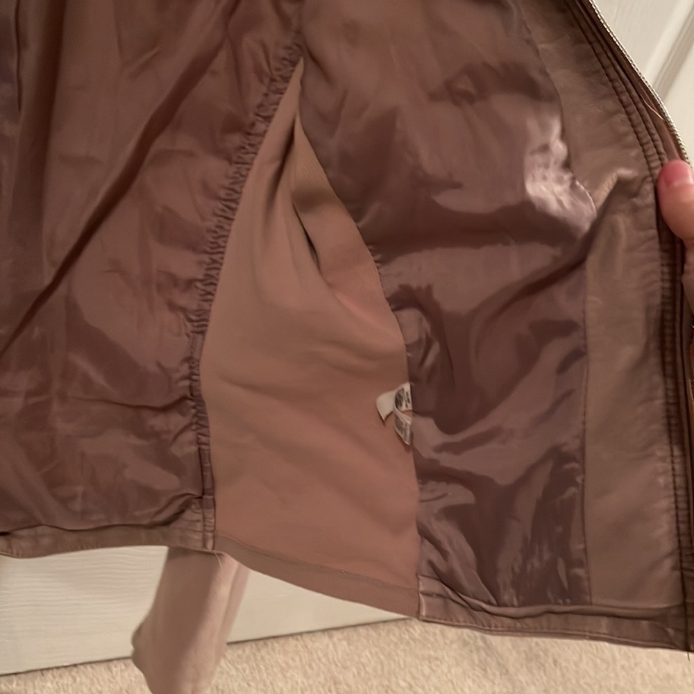 Leather jacket - Picture 2 of 13